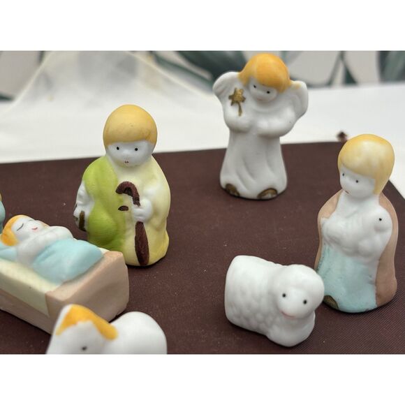 Vintage Hermitage Pottery Ceramic Miniature Nativity Set NIB - Picture 3 of 5